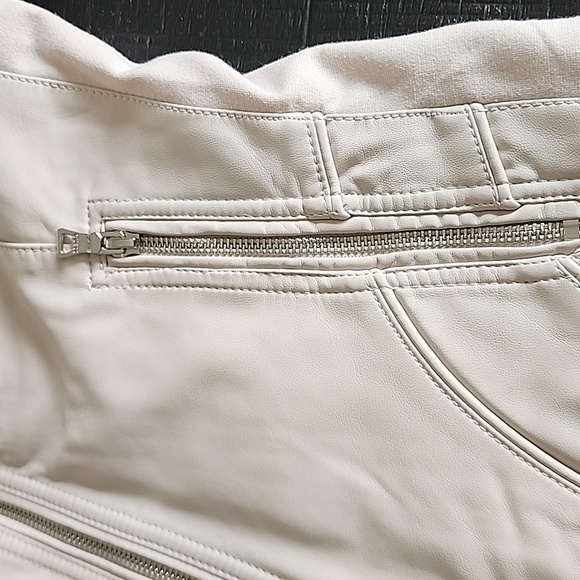 Guess Women's Off-White Faux-Leather Moto Jacket - Picture 9 of 9